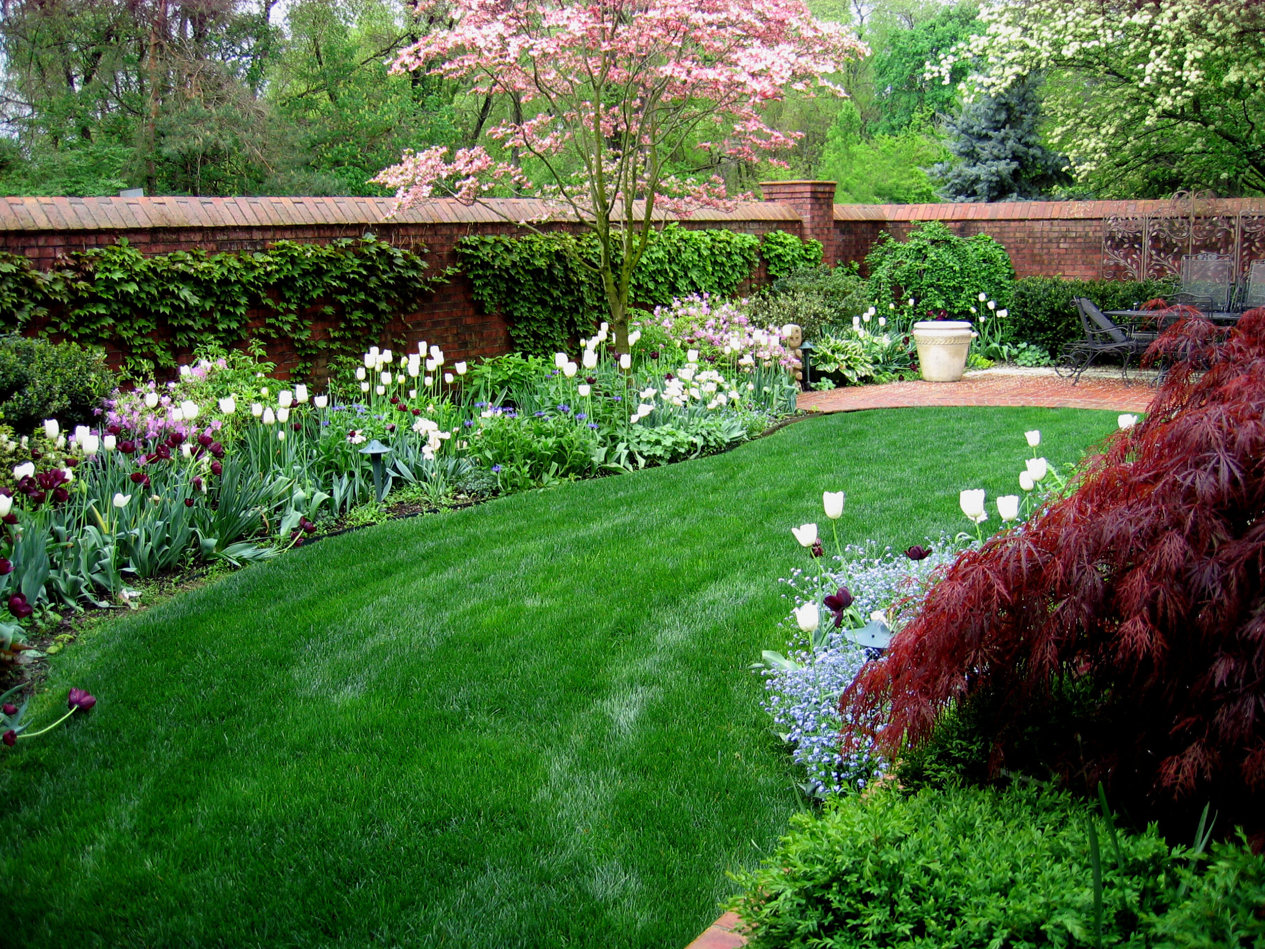 Low Maintenance Gardens - Garden Design & Ideas in ...